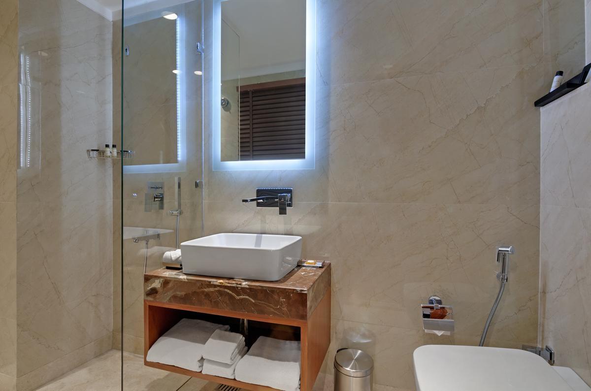 Beacon Hotel Nirman Vihar Yeni Delhi Dış mekan fotoğraf